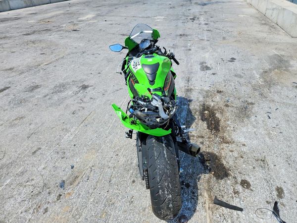 2024 KAWASAKI ZX1002 M