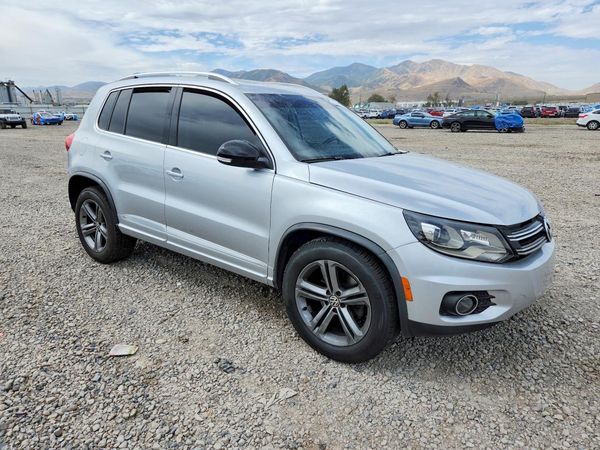 2017 VOLKSWAGEN TIGUAN Sport 4Motion