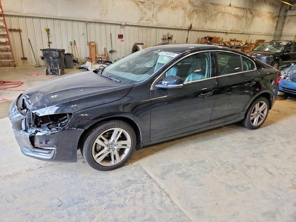 2015 VOLVO S60 Premier+ (non R design)