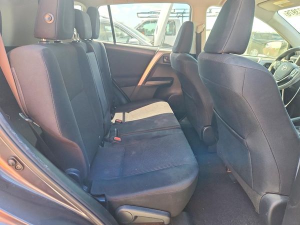 2017 TOYOTA RAV4 LE