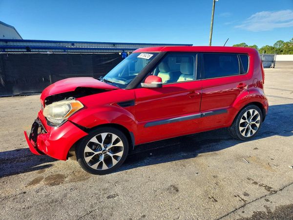 2013 KIA SOUL