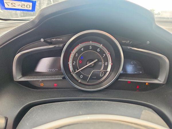 2015 MAZDA 3 Touring/GS