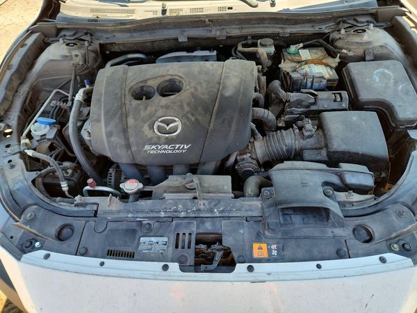 2015 MAZDA 3 Touring/GS