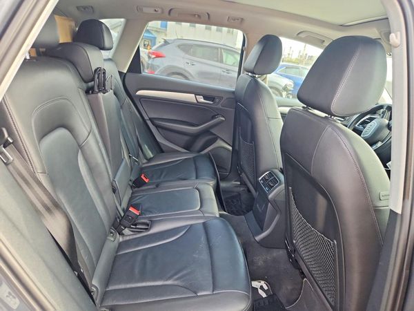 2016 AUDI Q5 quattro Premium Plus