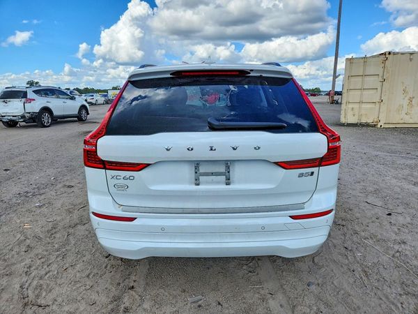 2022 VOLVO XC60 Momentum (excl S60)