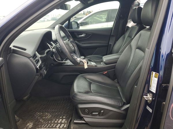 2019 AUDI Q7 — DENT