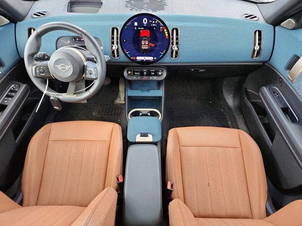 2025 MINI COUNTRYMAN