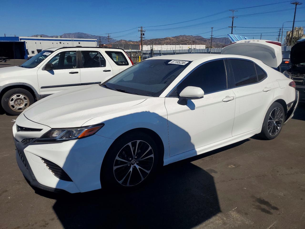 2018 TOYOTA CAMRY