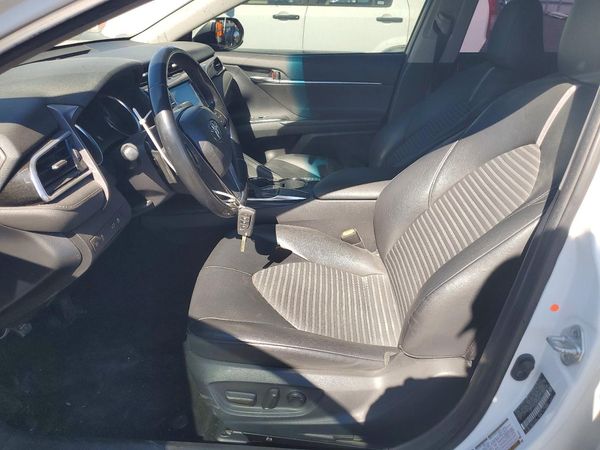 2018 TOYOTA CAMRY