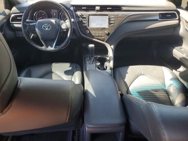 2018 TOYOTA CAMRY