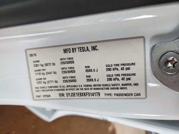 2019 TESLA MODEL 3