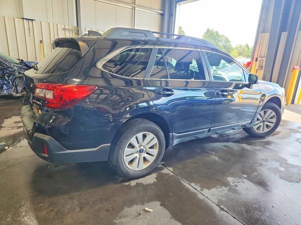 2018 SUBARU OUTBACK Premium