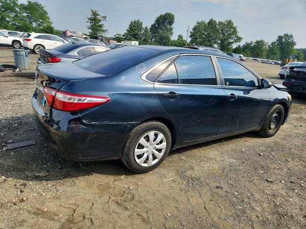 2017 TOYOTA CAMRY