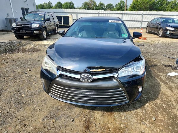 2017 TOYOTA CAMRY