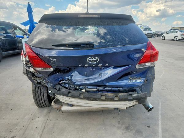 2015 TOYOTA VENZA XLE