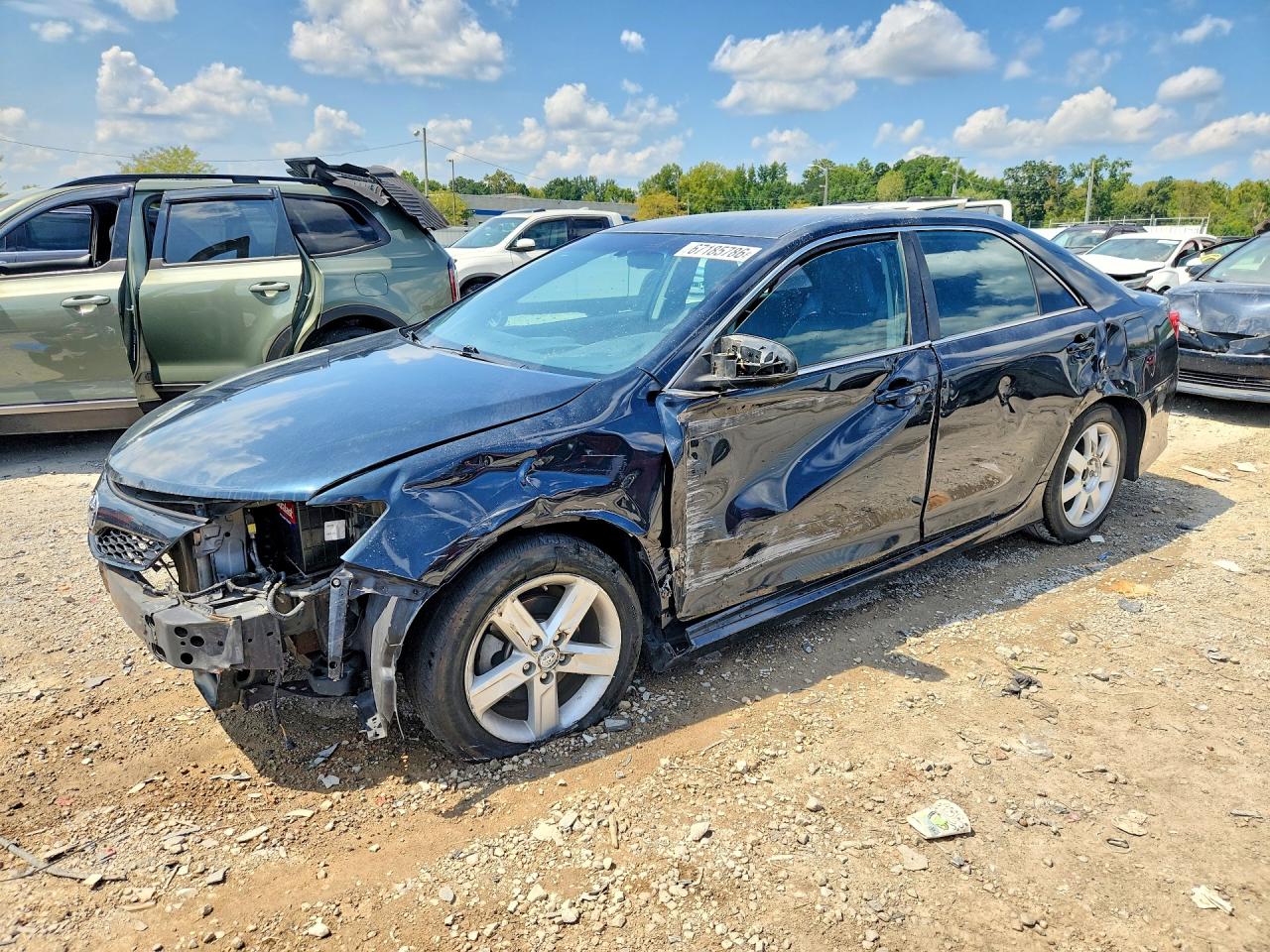 2014 TOYOTA CAMRY