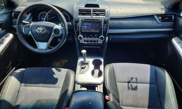 2014 TOYOTA CAMRY