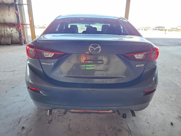 2015 MAZDA 3 Touring/GS