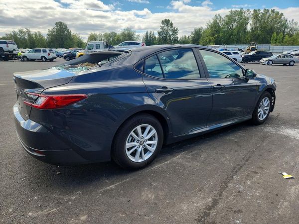 2026 TOYOTA CAMRY
