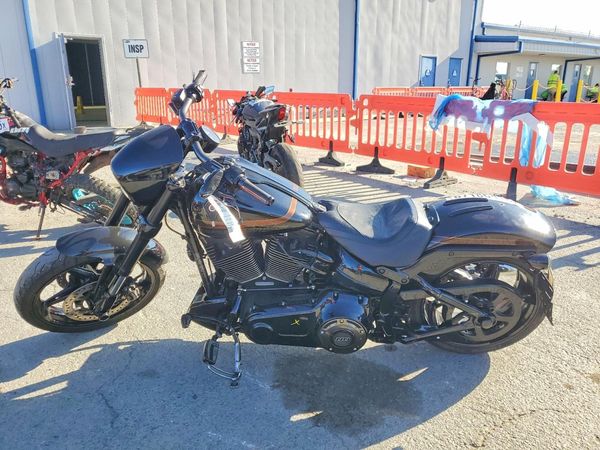 2017 HARLEY-DAVIDSON FXSE
