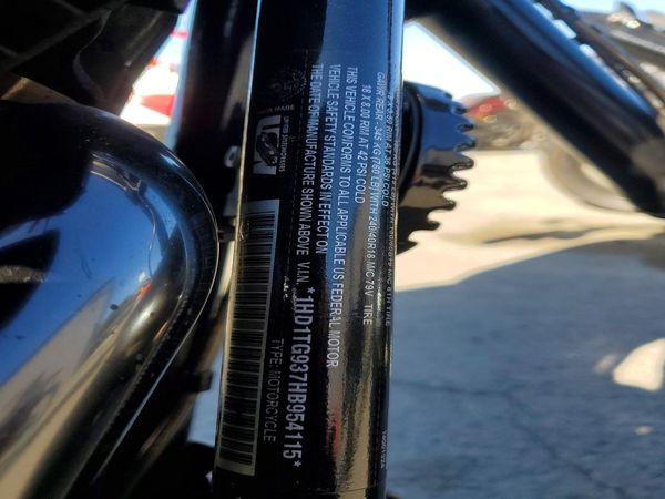 2017 HARLEY-DAVIDSON FXSE