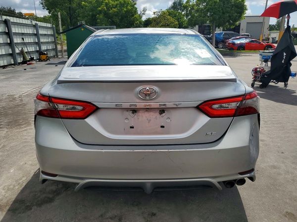 2018 TOYOTA CAMRY L/LE/SE/XLE