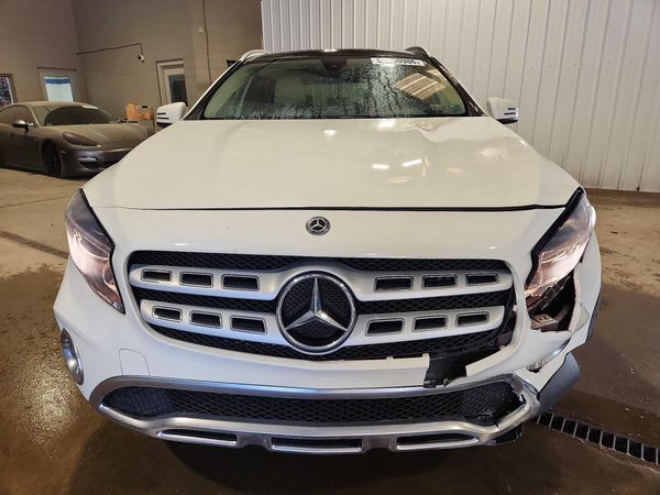 2018 MERCEDES-BENZ GLA GLA250-4M