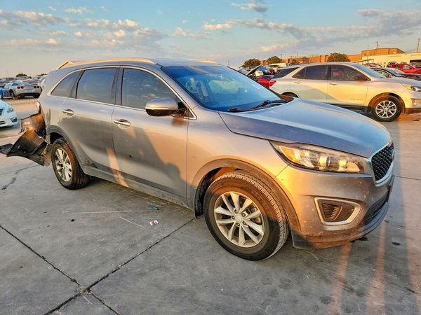 2018 KIA SORENTO L, LX
