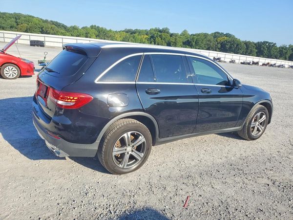 2016 MERCEDES-BENZ GLC GLC300