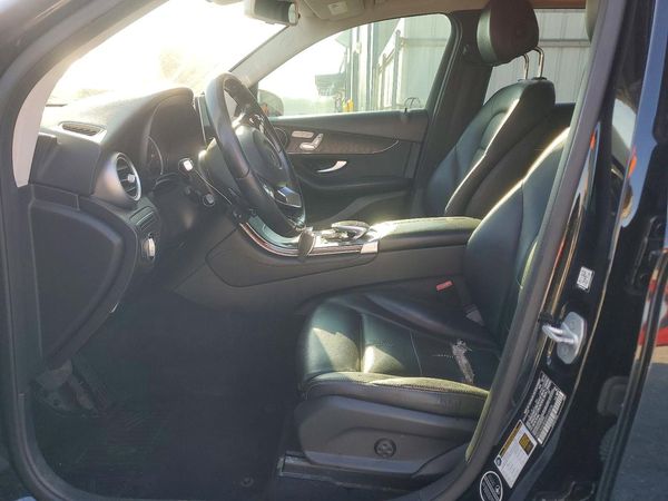 2016 MERCEDES-BENZ GLC GLC300