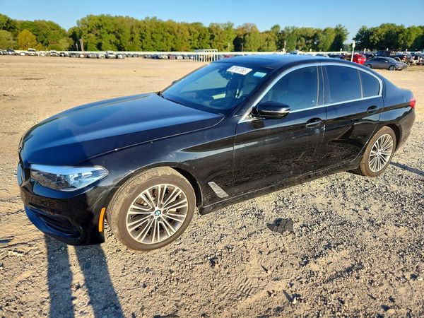 2019 BMW 530