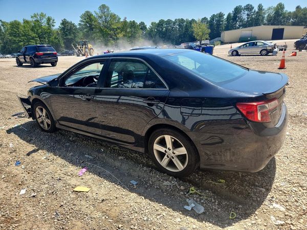 2013 TOYOTA CAMRY