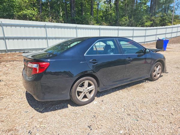 2013 TOYOTA CAMRY