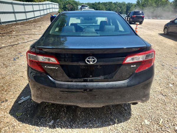 2013 TOYOTA CAMRY
