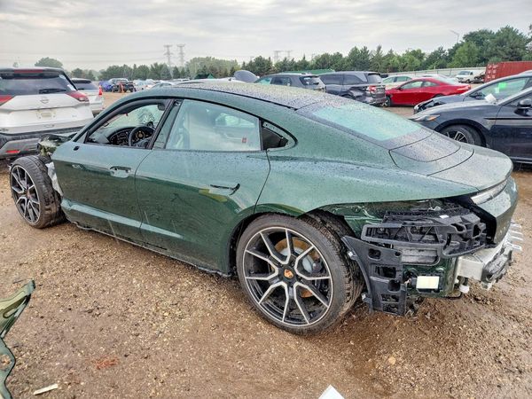 2026 PORSCHE TAYCAN