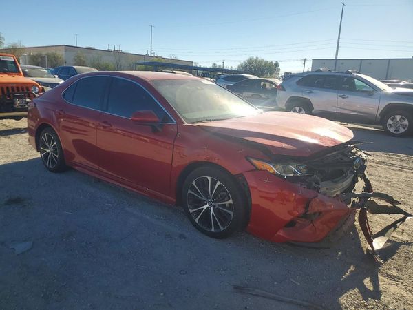 2019 TOYOTA CAMRY