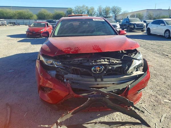 2019 TOYOTA CAMRY