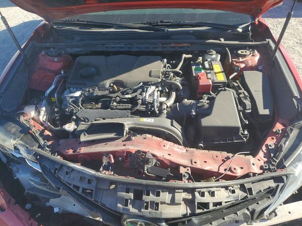 2019 TOYOTA CAMRY