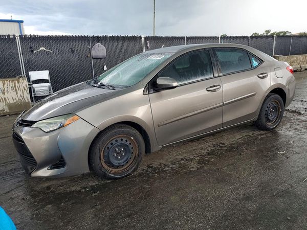 2018 TOYOTA COROLLA