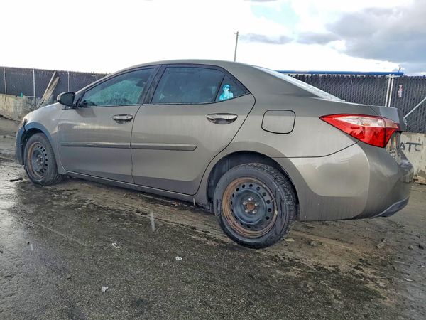 2018 TOYOTA COROLLA