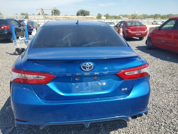 2020 TOYOTA CAMRY