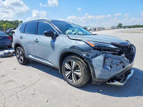 2023 NISSAN ROGUE PLATINUM — Passenger 3/4