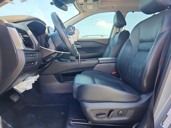 2023 NISSAN ROGUE PLATINUM — DENT