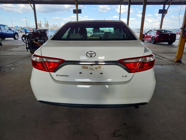 2016 TOYOTA CAMRY