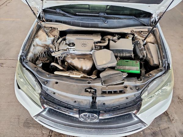 2016 TOYOTA CAMRY