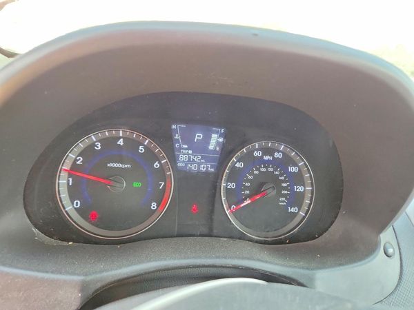 2013 HYUNDAI ACCENT GLS, GS