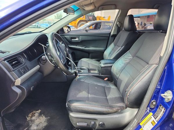 2016 TOYOTA CAMRY