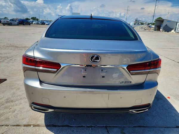 2018 LEXUS LS 500