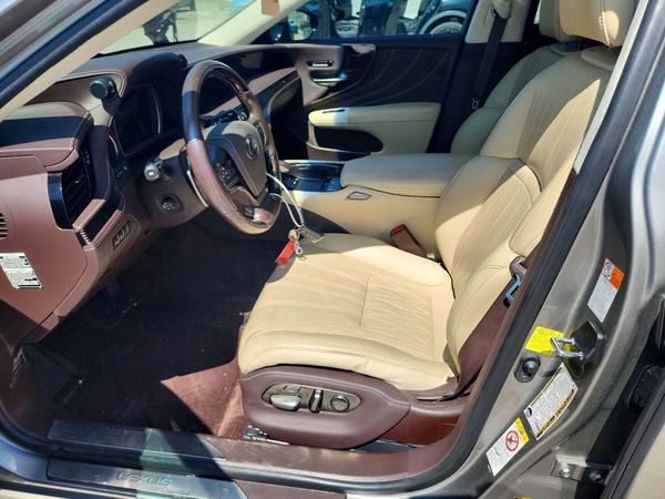2018 LEXUS LS 500