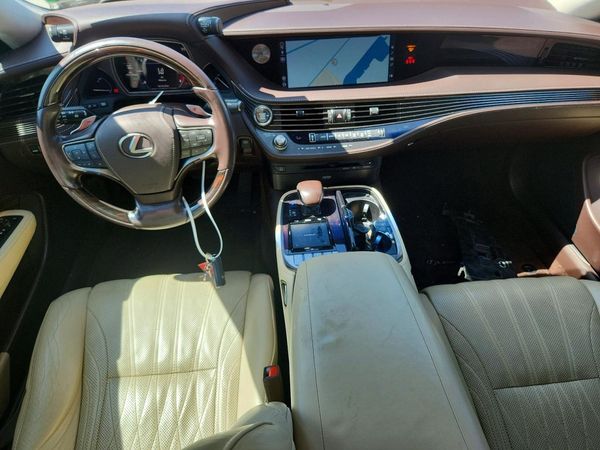 2018 LEXUS LS 500